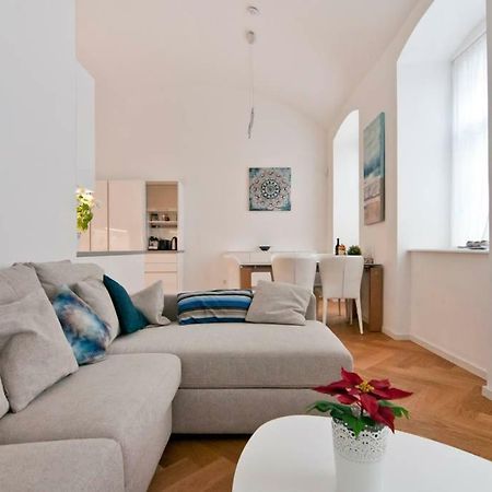 Homestay Sisi Вена Экстерьер фото